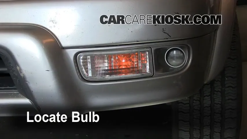 1999 Toyota 4Runner Limited 3.4L V6 Lights Fog Light (replace bulb)